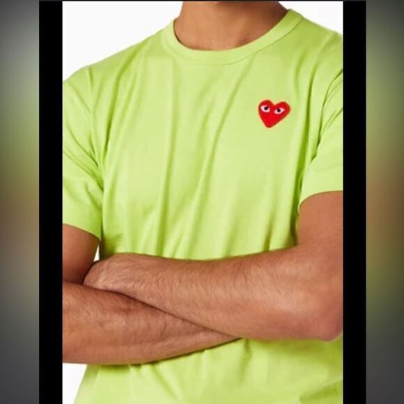 NWTs Commes Des Garçon PLAY Appliqué T-Shirt Size XS - Picture 1 of 7